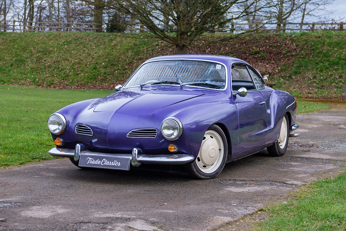 VW Karmann Ghia 